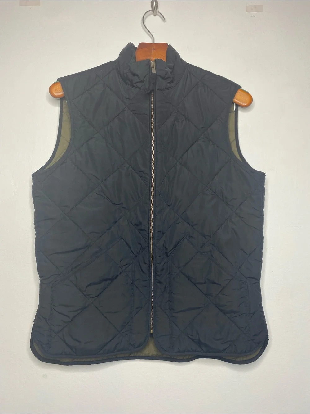 J.Crew Authentic Outer wear Walker Quilted vest Size Small